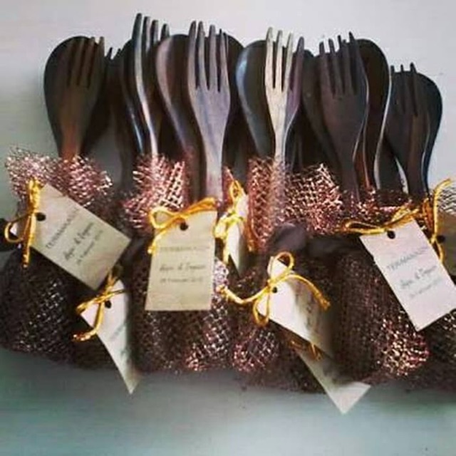 Souvenir Sendok Garpu Kayu