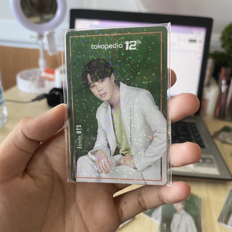 [WTT ONLY] PHOTOCARD JIMIN HOLO TO NON HOLO JIMIN & TAEHYUNG/JIN BTS TOKO HIJAU