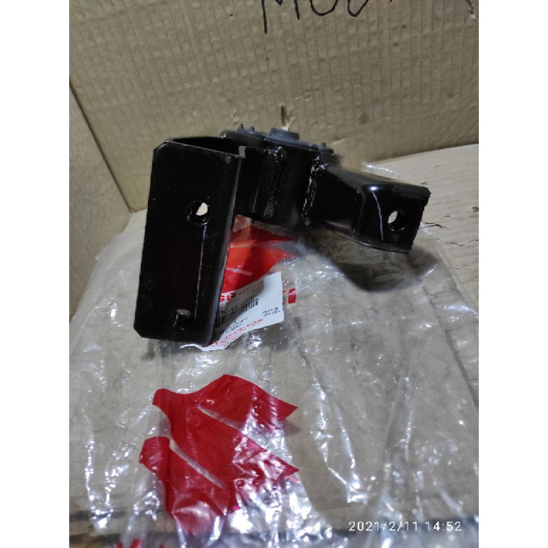 Engine Mounting Belakang Karimun Wagon R Original