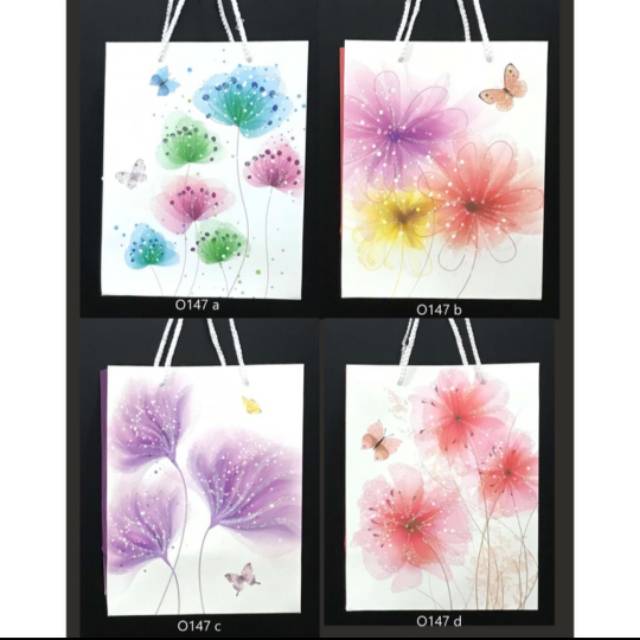

GOODIE BAG | PAPERBAG UKURAN S ISI 12 PCS (O-147)