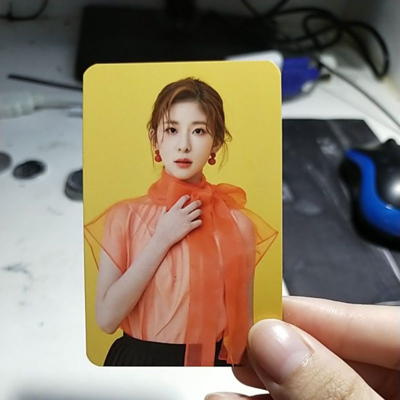 BOOKED GWSN PHOTOCARDS MINJU SEORYOUNG