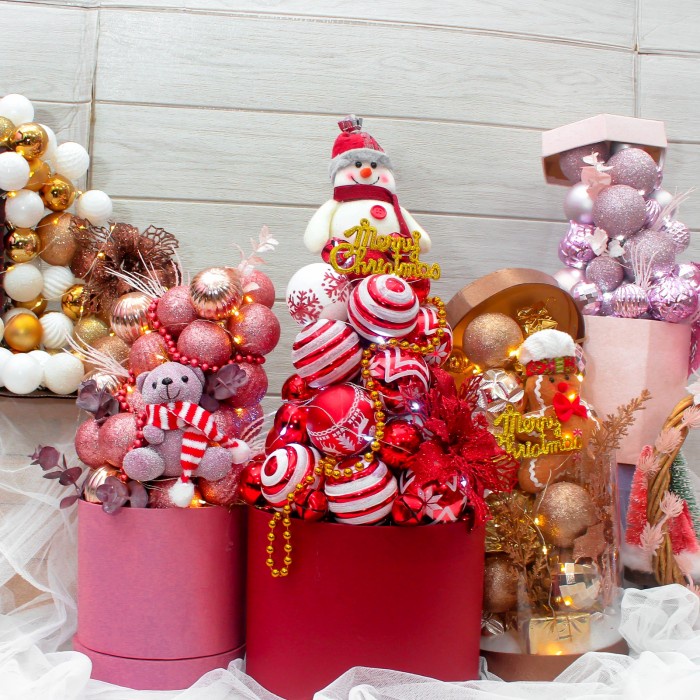 

Paket dekorasi hampers natal christmas parcel hadiah murah 32 - Gingerman +ball