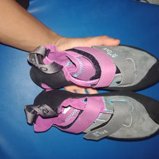 Sepatu Panjat Five ten Rogue