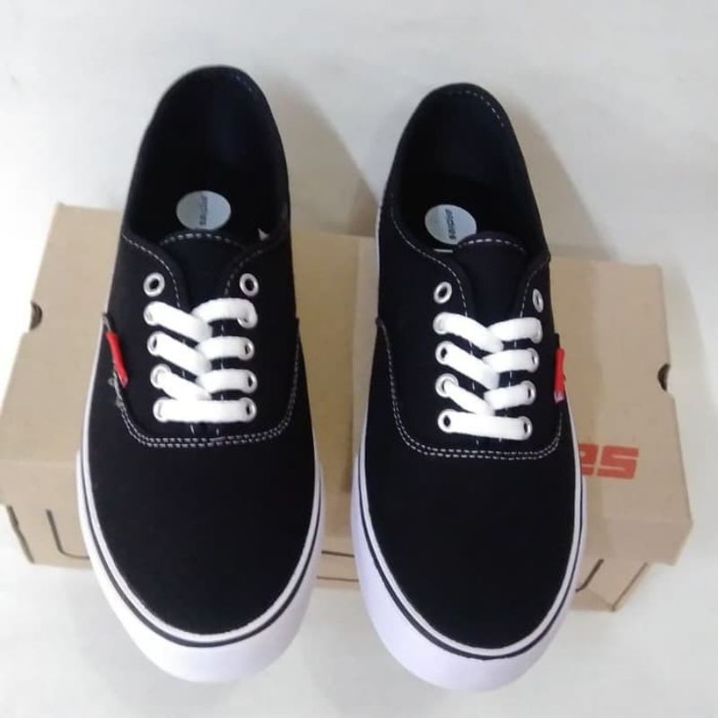 Preloved Ardiles sneakers tali kasual casual pria wanita unisex Oldham