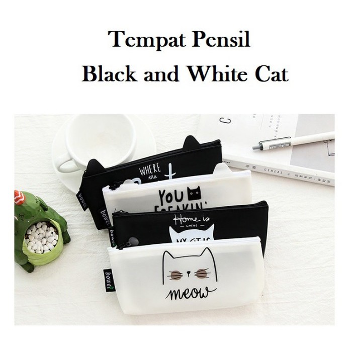 

MasterBag - Pensil Case / Tempat Pensil Black and White Cat / Tempat Kosmetik
