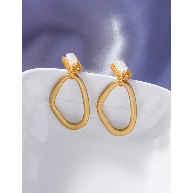 LRC Anting Tusuk Fashion Gold Irregular S925 Sterling Silver Stud Earrings D33176