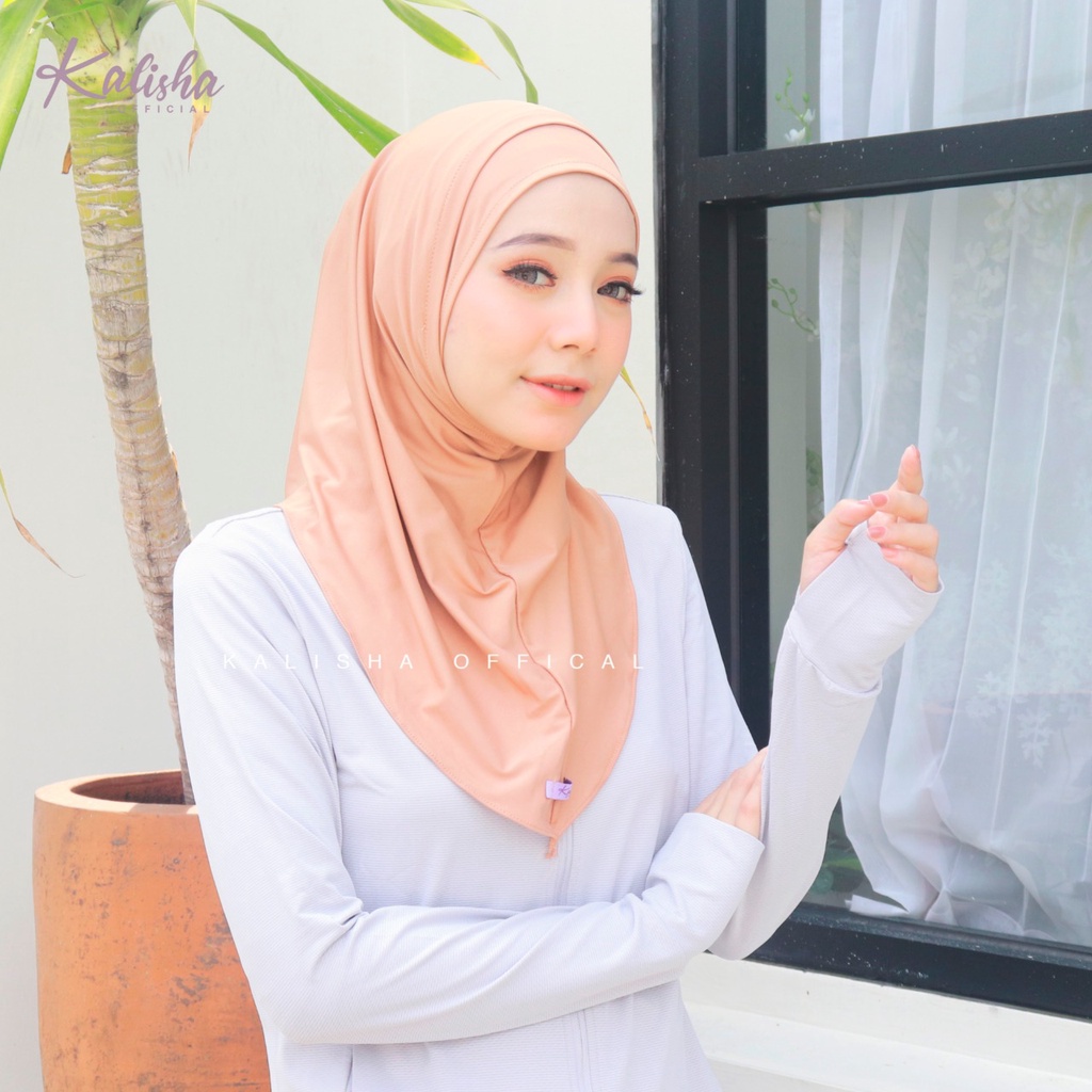 HIJAB MASKER HEADSET SPORTY HELMA / ACTIVE HIJAB EARPHONE MASK / HIJAB NEW NORMAL / HIJAB KHIMAR INSTAN BERGO MASKER EARPHONE BY KALISHA OFFICIAL-MOCCA