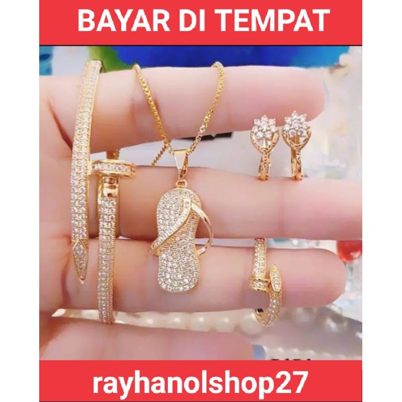 SET WANITA TITANIUM MOTIF PAKU LIONTIN TERBARU LAPIS EMAS 24