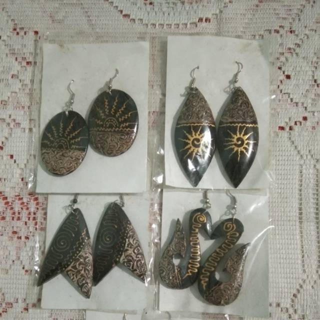 Anting Etnik Bali