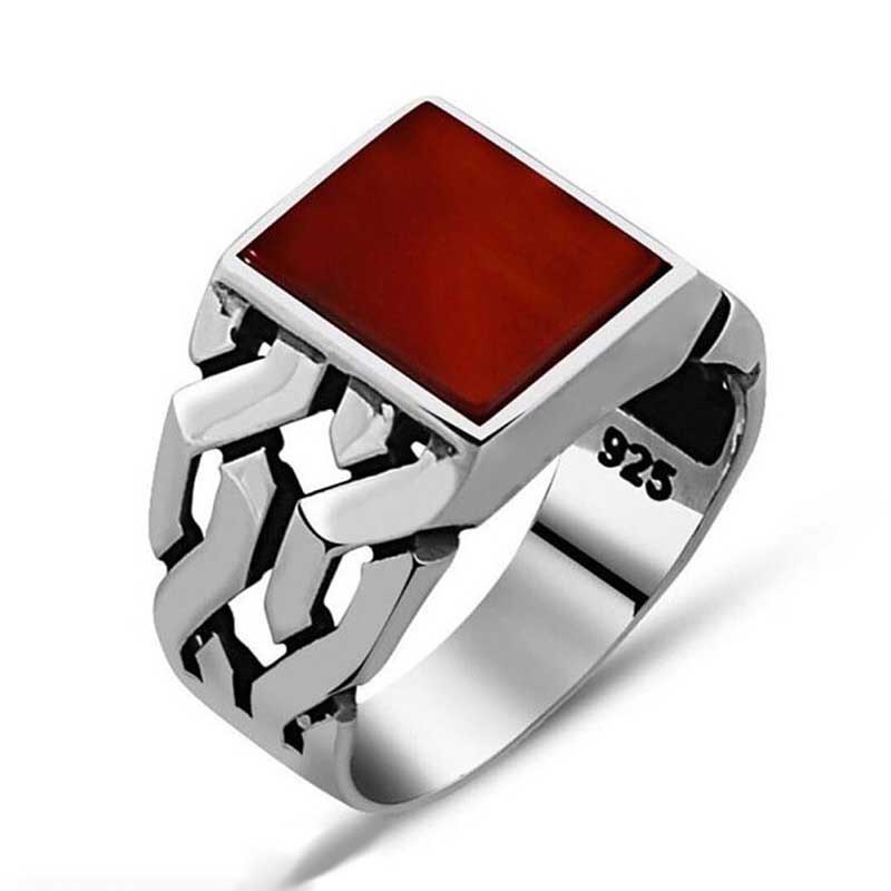 Cincin Pria Bahan Titanium Steel Warna Silver Hias Batu Permata Kristal Ruby Gaya Vintage Punk Untuk Pernikahan