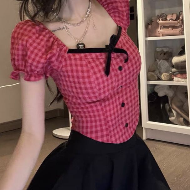 Red Versi Korea dari Keinginan Murni Seksi Slim Leher Persegi Busur Lengan Pendek T-shirt Wanita Musim Panas Manis Gadis Panas Kotak-kotak Pendek Top In