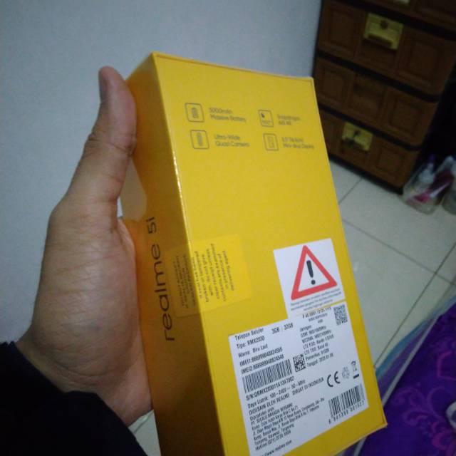 Realme 5i 3/32 kondisi segel garansi resmi