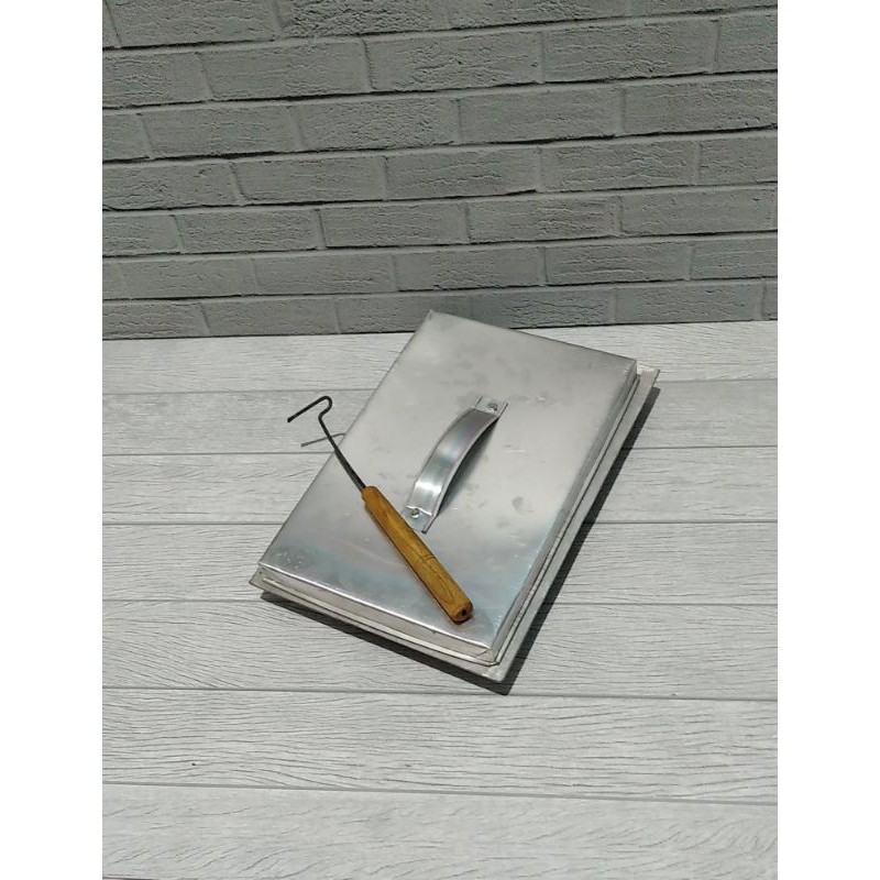 LOYANG KUE PUKIS PANCONG 20 LUBANG GRATIS KUAS DAN SUTIL