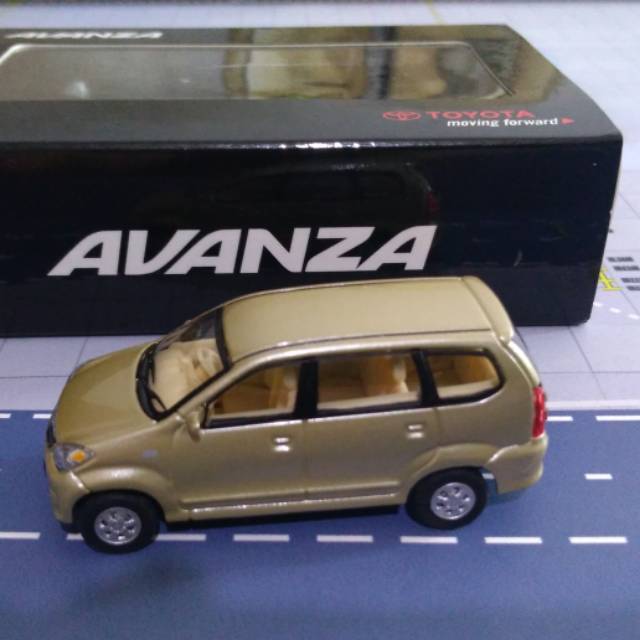 avanza diecast