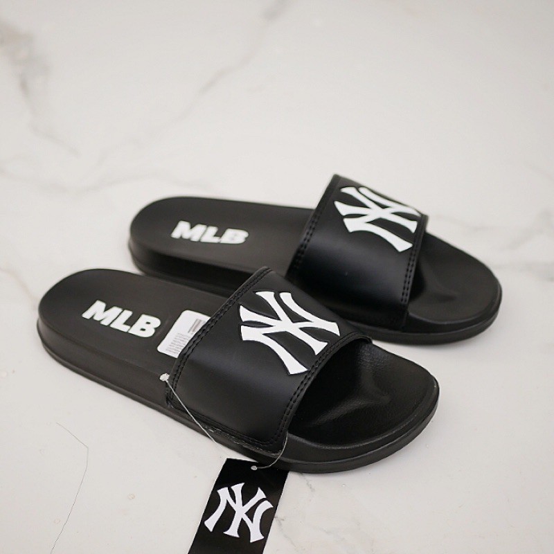 SENDAL MLB NY BLACK LOGO WHITE