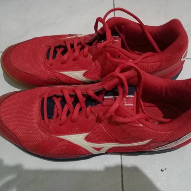 Sepatu Volley Mizuno Cyclone Speed Mars Red V1GA178007 ORIGINAL BNIB
UKURAN 44 (Bekas)