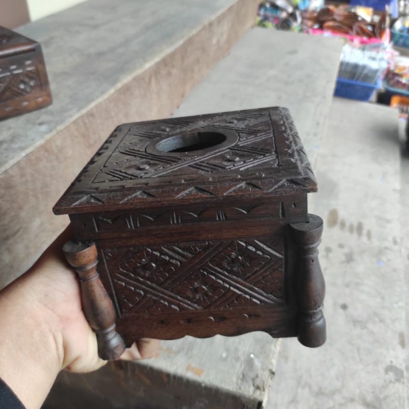 KOTAK TISU DARI KAYU SONO/KOTAK TISU ASLI BALI/KOTAK TISU UKIRAN BALI