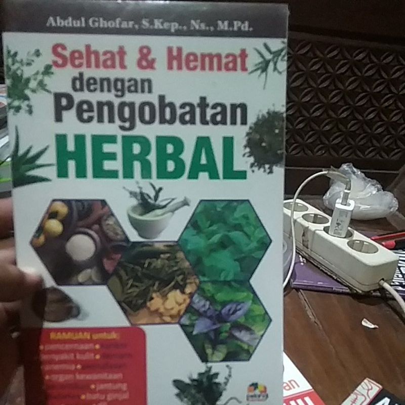 

sehat dan hemat dengan pengobatan herbal