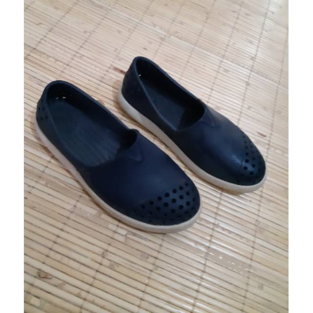 Preloved native shoes anak original