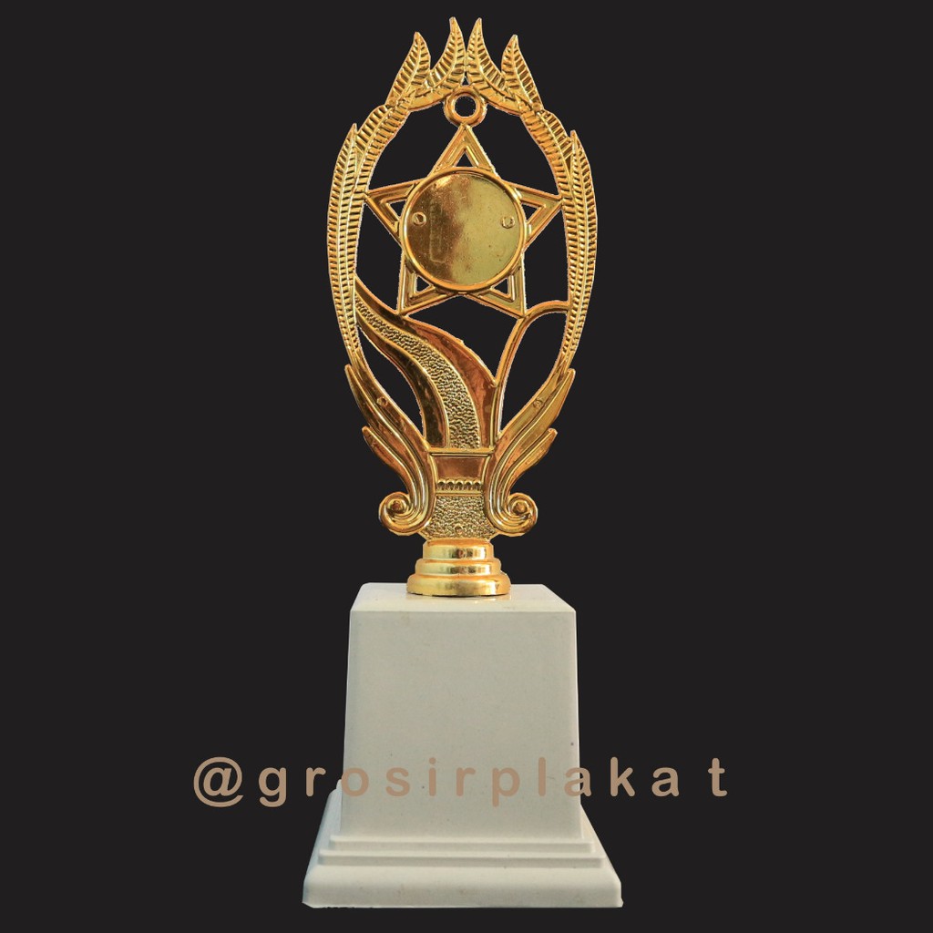 Piala Tatakan Putih Bintang