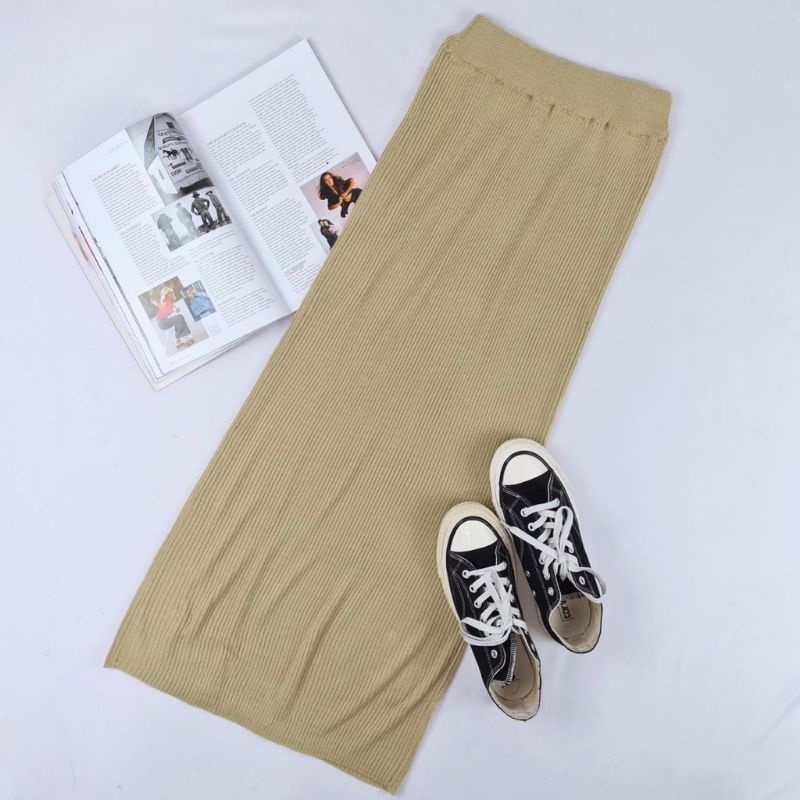 (KIRIM TANGGAL 5) Rok Rajut Span Knit - Wearing BENA