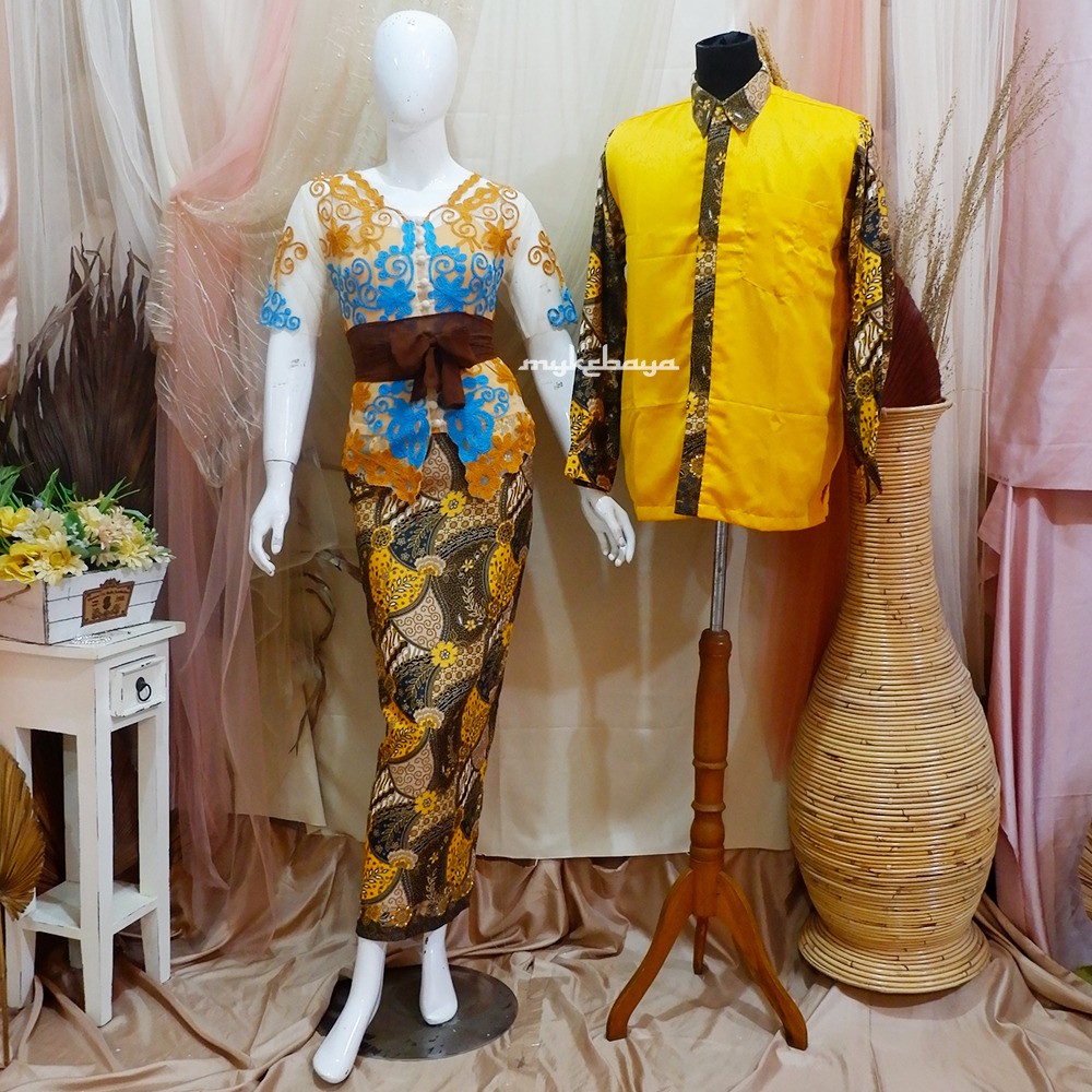 COUPLE KEBAYA MODERN / KEBAYA KONDANGAN / KEBAYA LAMARAN TERMURAH