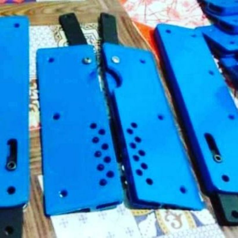 BRECKET/BRIKET SOUND GANTUNG /Box Sound