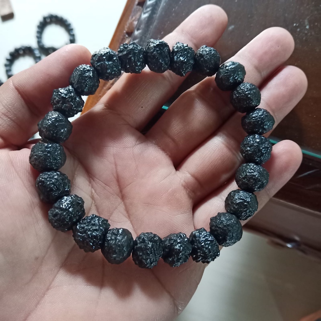 Gelang Badarbesi - Gelang Kesehatan - Gelang Batu Magnet Badarbesi Untuk Terapi Kesehatan