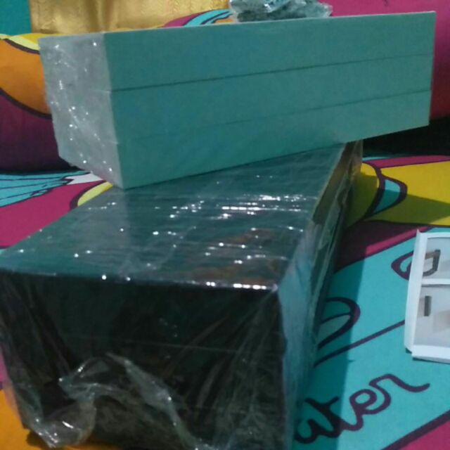 Rak Dinding Minimalis/ Floating Shelves/ Ambalan Melayang 30x30x30cm 1set (3pcs)