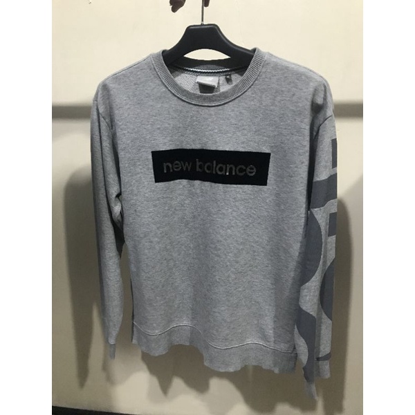crewneck new balance second 100% original bekas rasa baru
