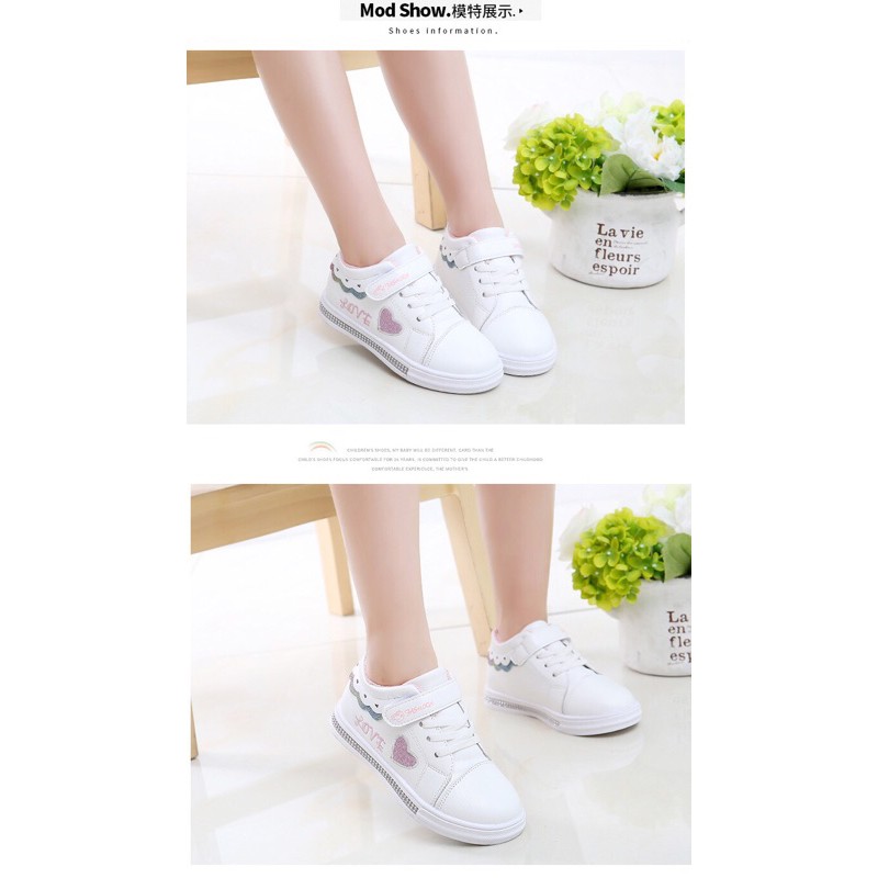 RESTOCK! Sepatu Anak Love Import Sneakers Shoes #C202