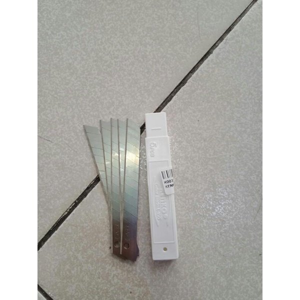 

isi pisau cutter kecil/anak pisau cutter kenko