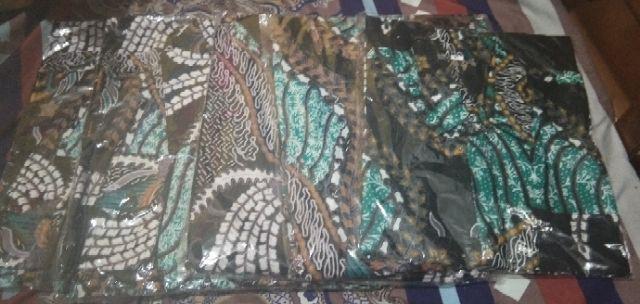 Batik Couple Keluarga Rnb Pramesti Lilit,bahan Katun Prada Mix Embos Madu Terlaris Termurah