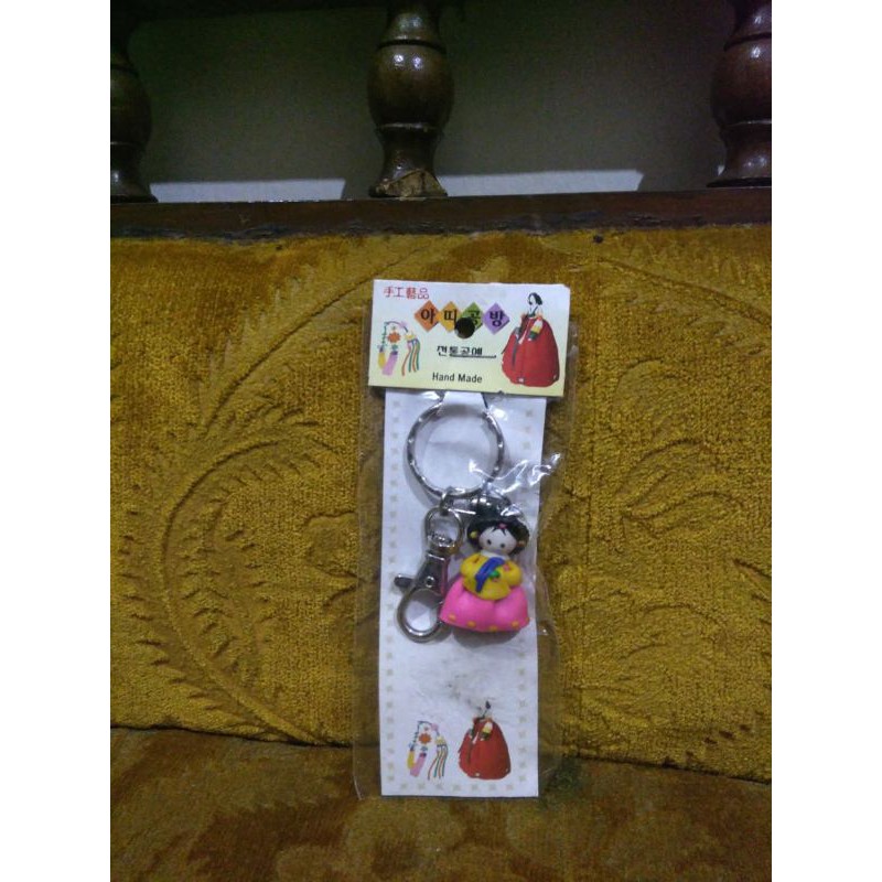 souvenir korea gantungan kunci hanbok