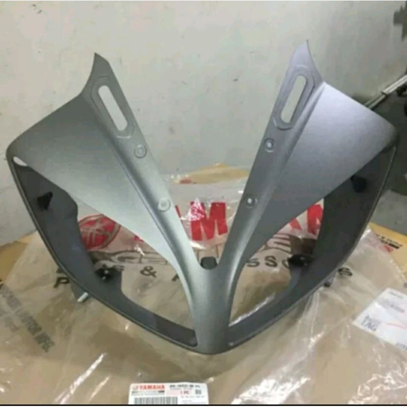 BATOK DEPAN COVER LAMPU  R15 V2 LAMA ORIGINAL YGP