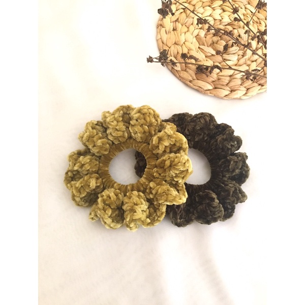 Velvet Scrunchie | scrunchie rajut | ikat rambut