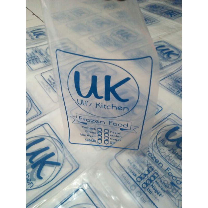 

sablon plastik PP bening uk 18x35 cm tebal 0.6
