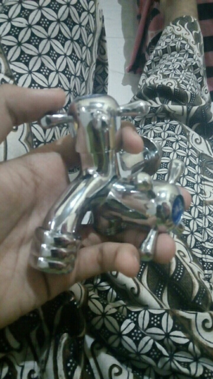 Kran Cabang Stainless Kran Double Sower