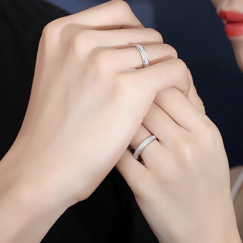 Coco Cincin Tunangan Gaya Hip Hop Korea Bahan Titanium Warna Silver Untuk Wanita