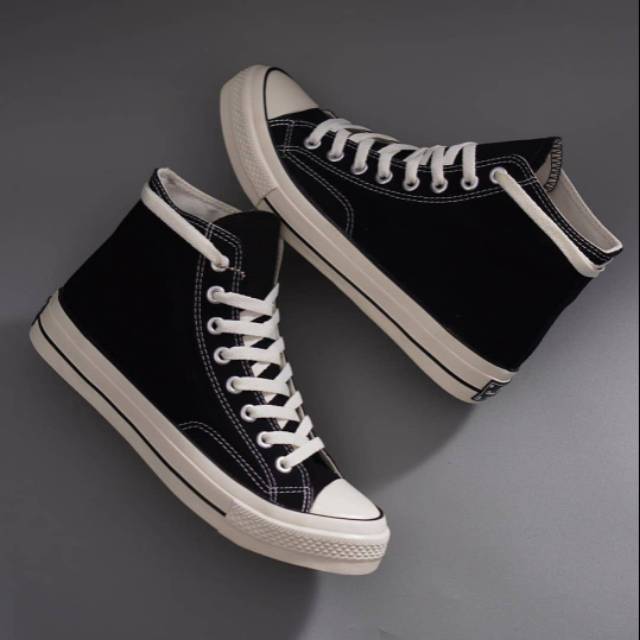 Sepatu Ventela 70s High Black Natural/white