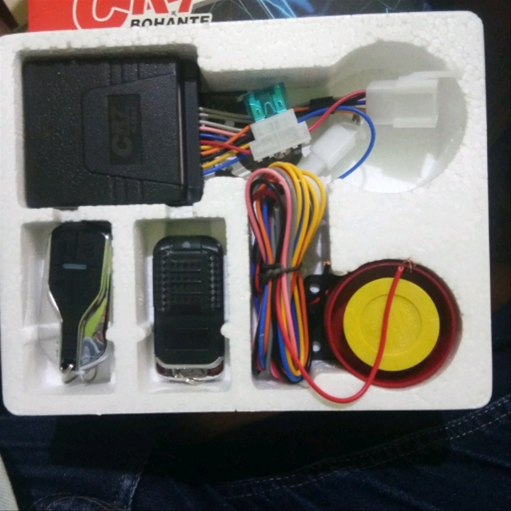 Alarm motor remote stater kunci pengaman semua motor sensor sentuh yg sensitif Terlaris
