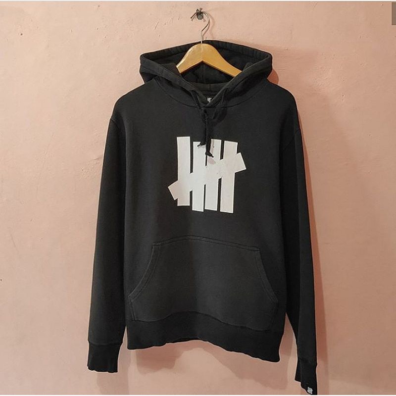 Hoodie Undefeated