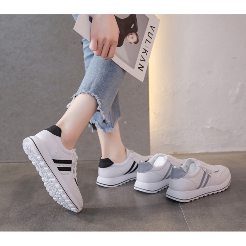 BS / Sepatu Sneakers Wanita Casual  Fashion Sport Shoes 242