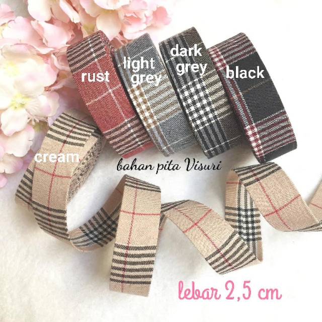 Pita Kaku Burberry per yard (90 cm)