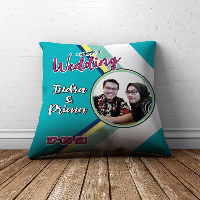 Bantal custom hadiah wedding ulang tahun