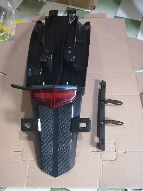 Spakbor belakang crf 150 l dudukan plat nomer besi crf 150 l stoplamp crf 150 l undertail crf 150 l