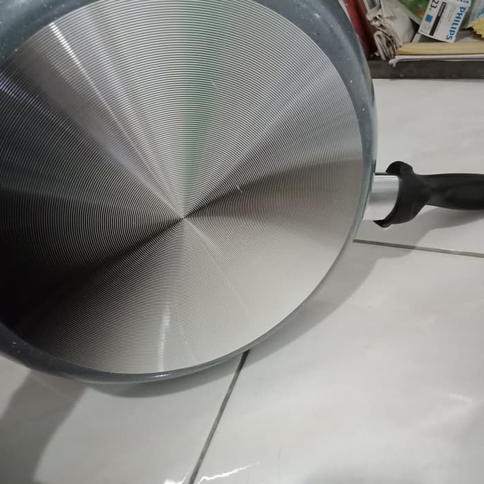 Fry pan, panci, wajan penggorengan teflon 30 cm QUANTUM