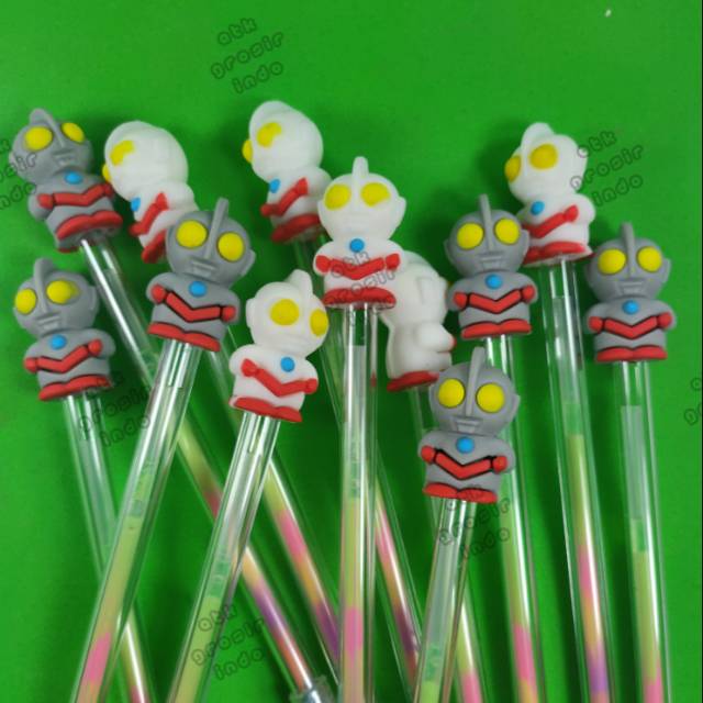 

Pulpen pen pelangi Ultraman - Pen warna warni karakter Ultraman