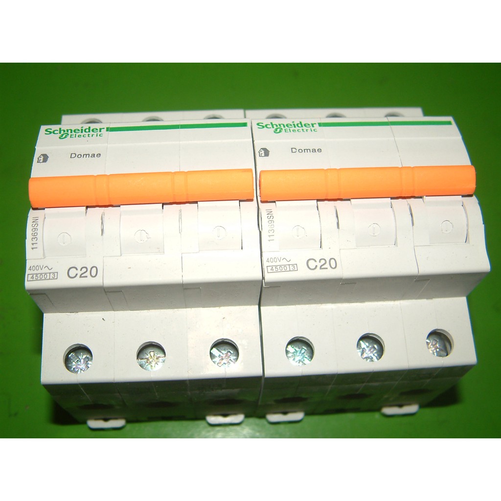 MCB 3 Phase 20A DOMAE Schneider