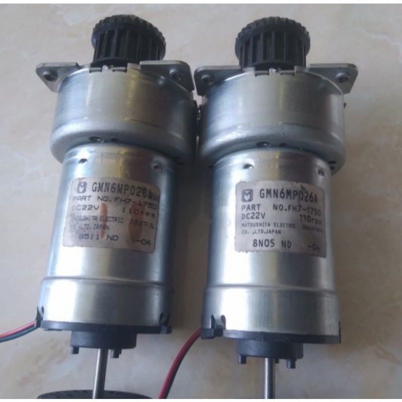DC MOTOR GIRBOKS 22V 110 MADE IN JAPAN